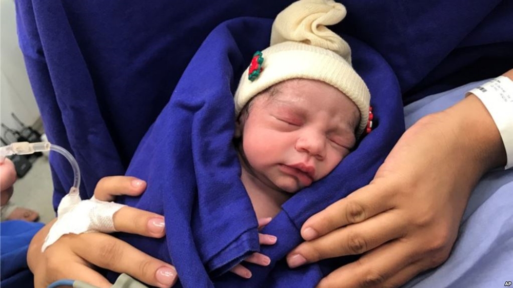 سابقة طبية.. ولادة أول طفل من رحم مزروع لمتبرعة متوفاة