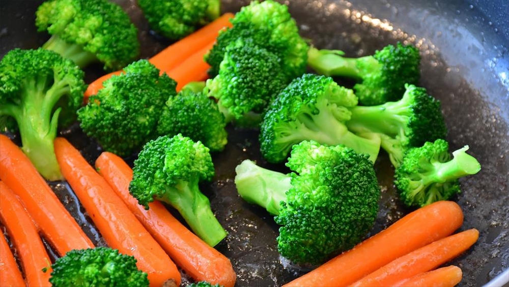 الخضراوات النيئة تهدد صحتك