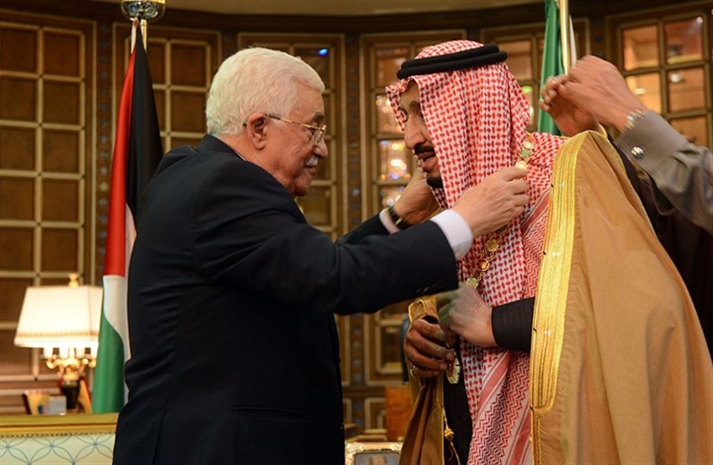 عباس يصل الرياض في زيارة ليومين يلتقي خلالها الملك سلمان