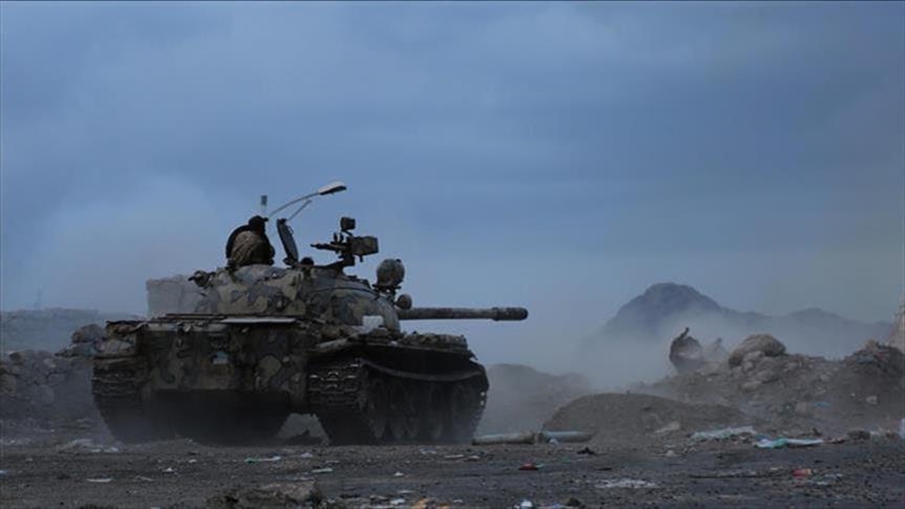 الجيش يعلن مقتل وإصابة عشرات الحوثيين بمعارك الضالع وتعز