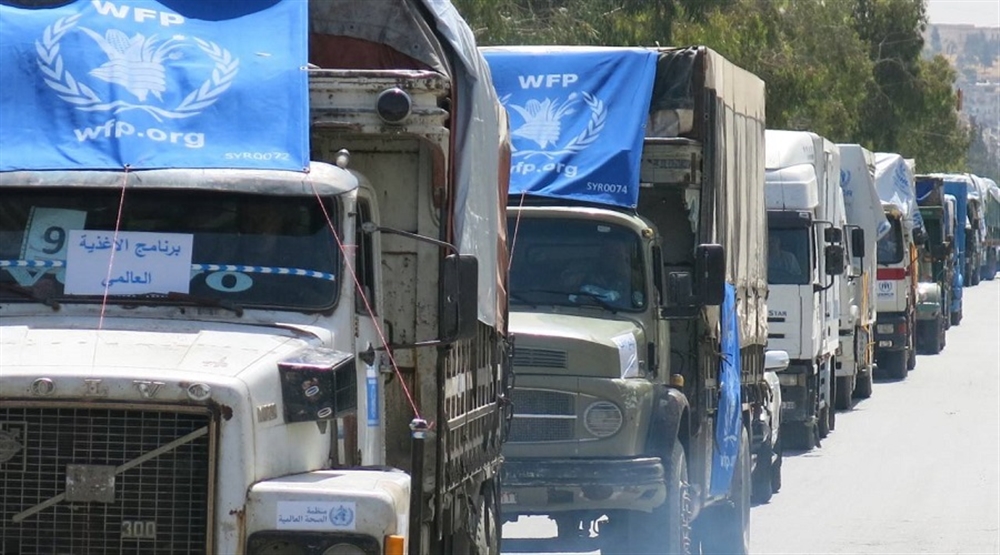 الحوثيون يحتجزون 28 شاحنة اغاثية في إب