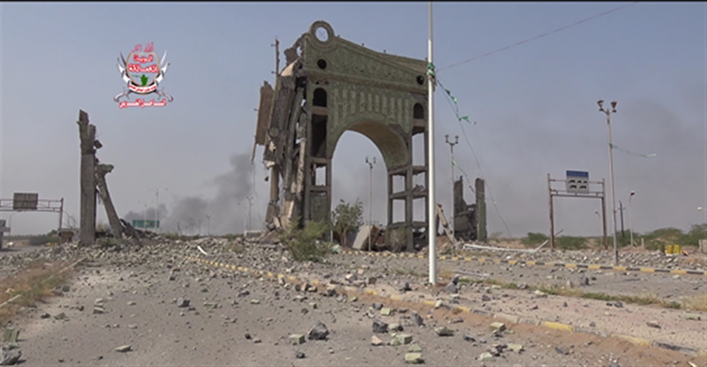مقتل جندي وإصابة مدني بنيران الحوثيين في الحديدة