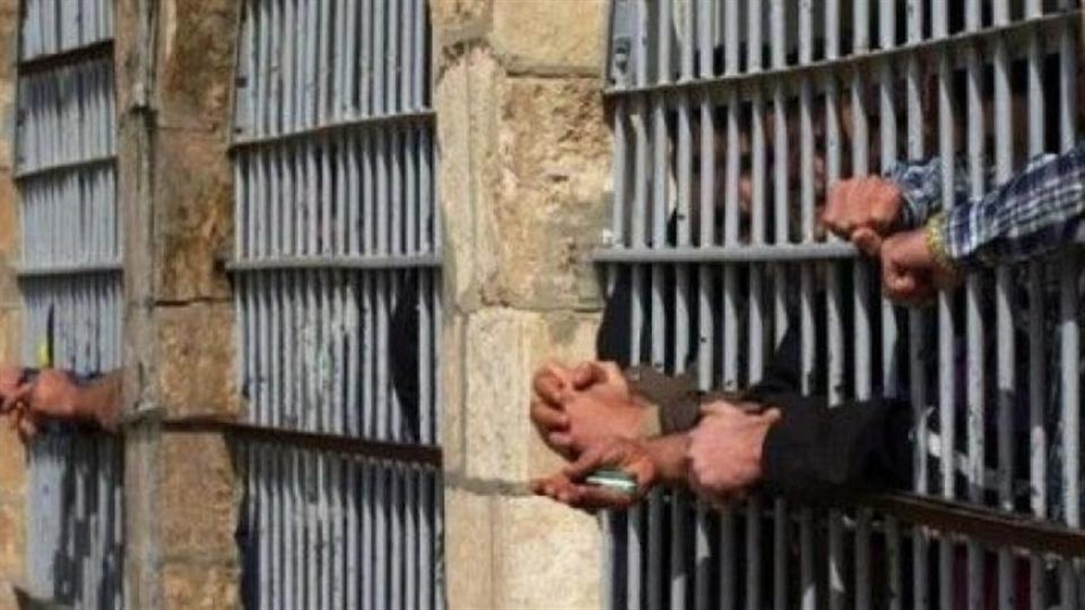 الكشف عن 8 سجون سرية للحوثيين في الجوف