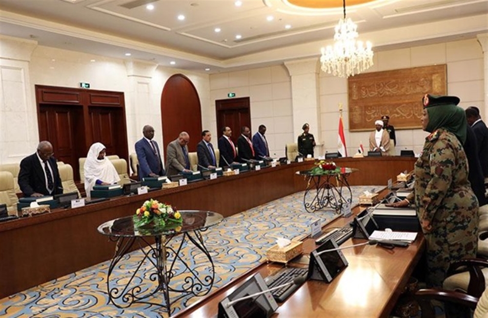 على وقع الاحتجاجات.. الحكومة السودانية تؤدي اليمين الدستورية