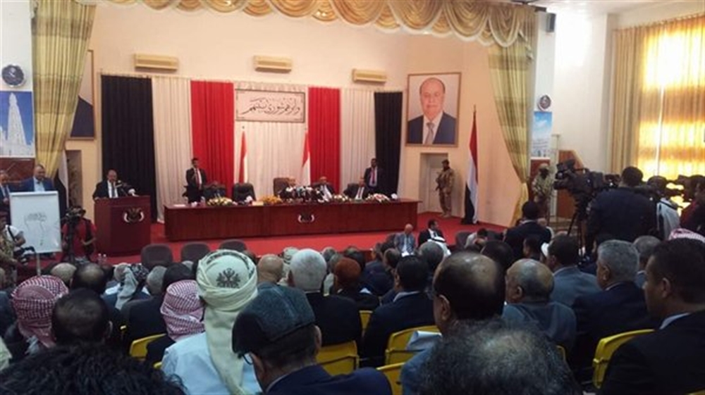 برلماني يمني: تحركات داخل مجلس النواب لتشكيل حكومة طوارئ مكونة من 18 عضواً