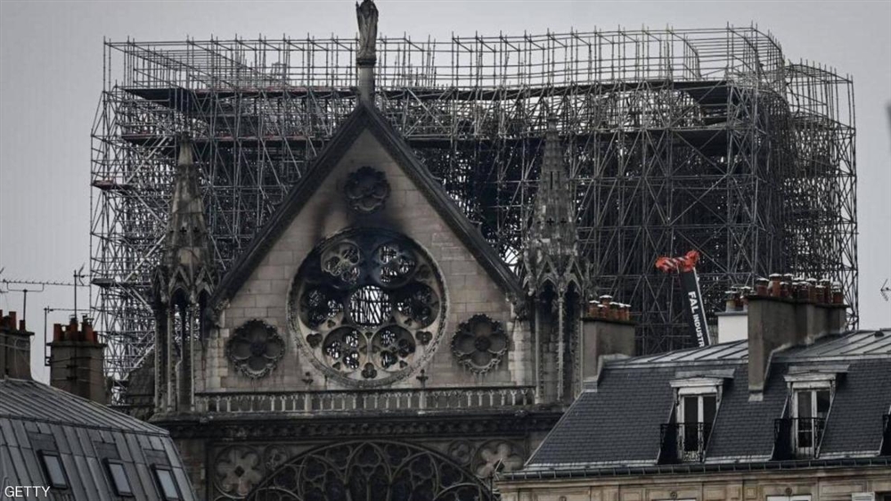 شاهد: هذا ما تبقى من كنيسة "الكاتدرائية" في باريس بعد الحريق المهول