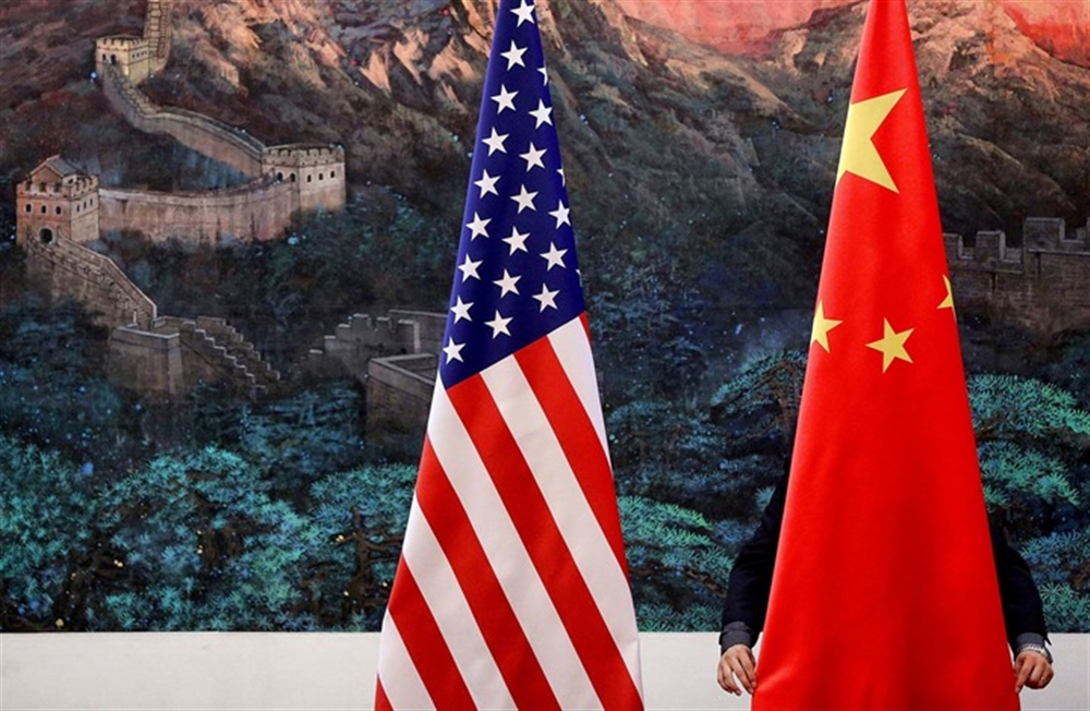 واشنطن تبدأ برفع الرسوم على سلع صينية وبكين تعد بالرد
