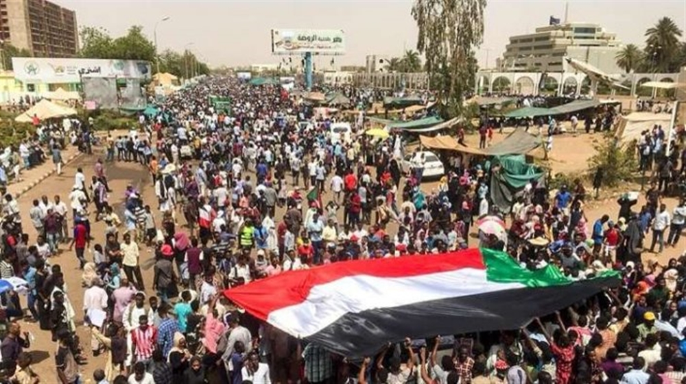 السودان تحسم جدلا حول استمرار البرهان في منصبه .. واجتماع طارئ للمجلس العسكري