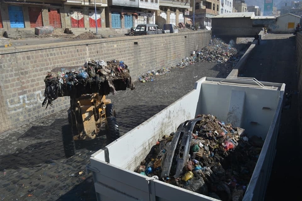 تعز: تدشين مشروع النظافة المستدامة وإزالة المخلفات بالمدينة