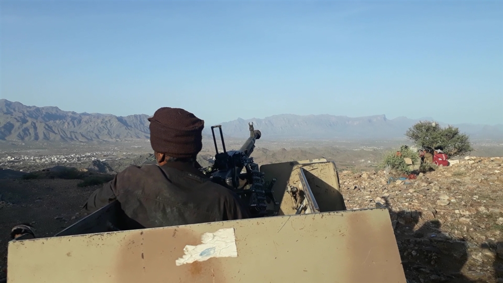 الجيش الوطني يستهدف طقما لمليشيات الحوثي في قعطبة