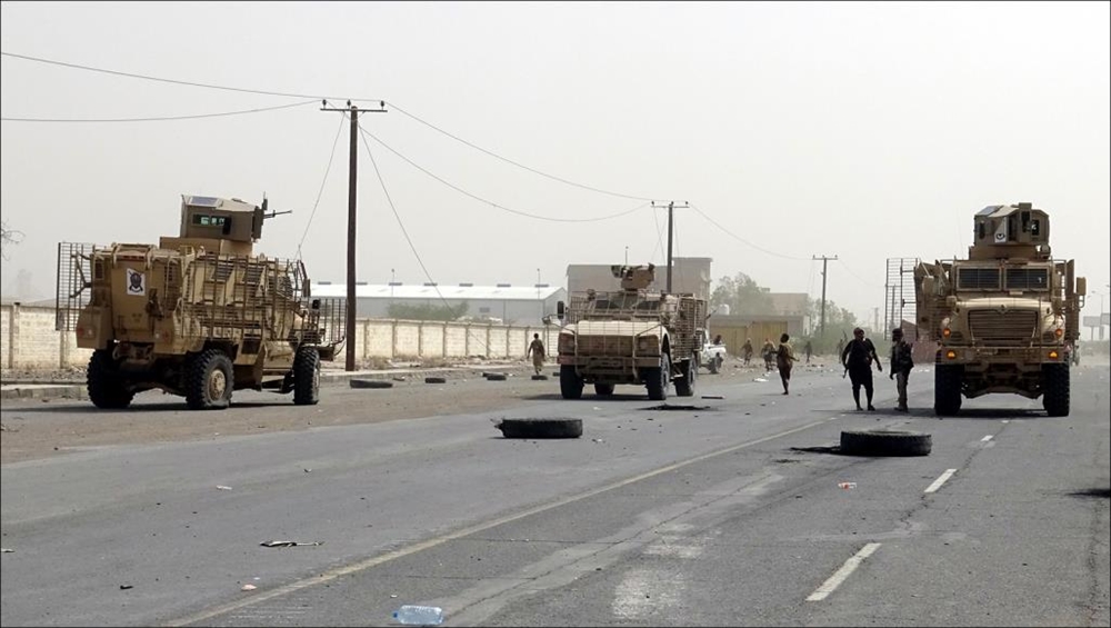 الحوثيون يكثفون هجماتهم على مواقع القوات الحكومية في الحديدة