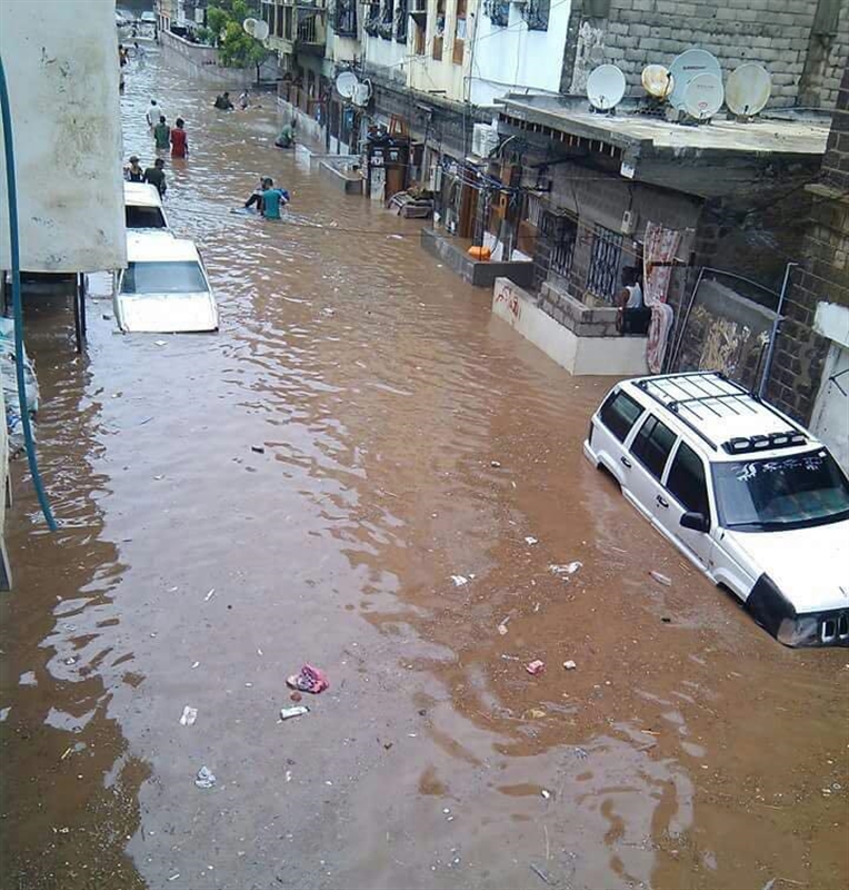 أكثر من 3 آلاف أسرة تضررت من الأمطار الغزيرة في 4 محافظات جنوب اليمن