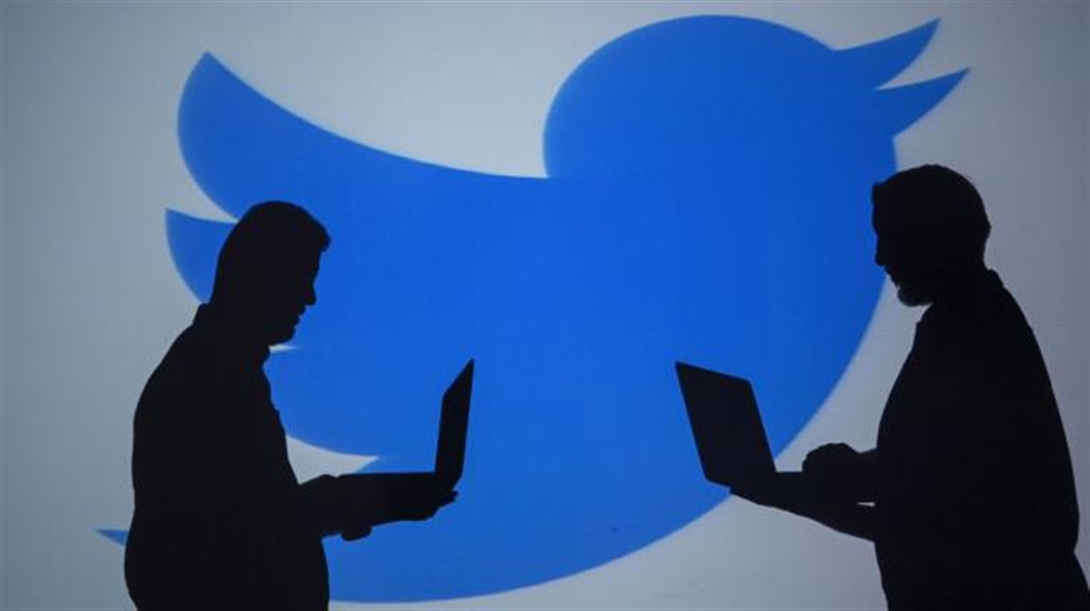 "تويتر" يحذف آلاف الحسابات المرتبطة بعدة حكومات
