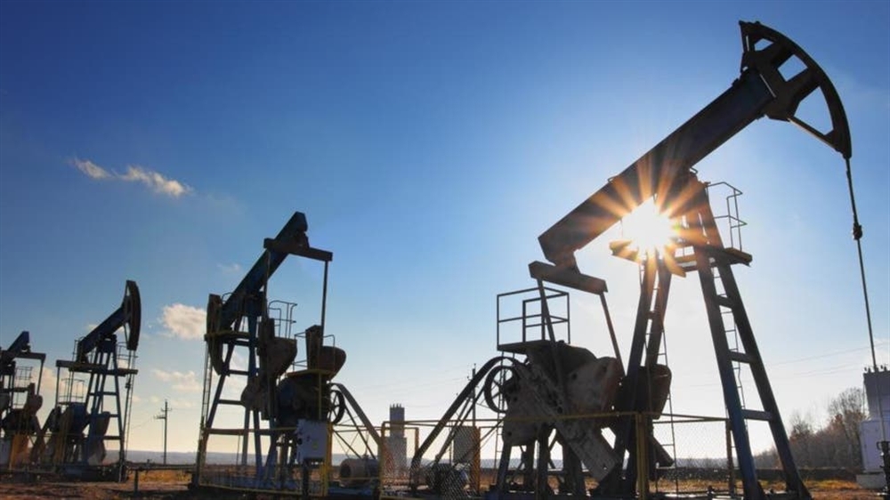 أسعار النفط تصعد بعد تعرض ناقلتي نفط لاستهداف في خليج عمان