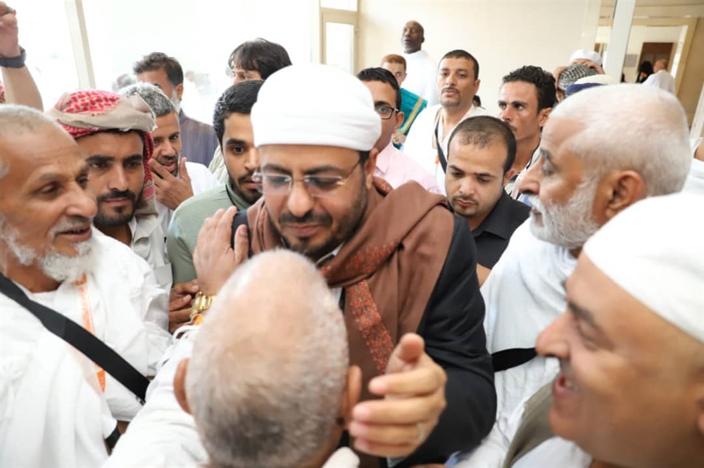 وزير الأوقاف يتفقد الحجاج ذوي الشهداء في مكة المكرمة