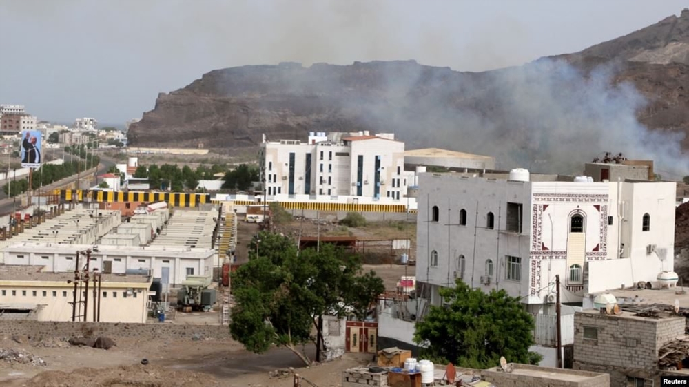 الحكومة اليمنية تحمل الإمارات مسؤولية انقلاب الانتقالي في عدن