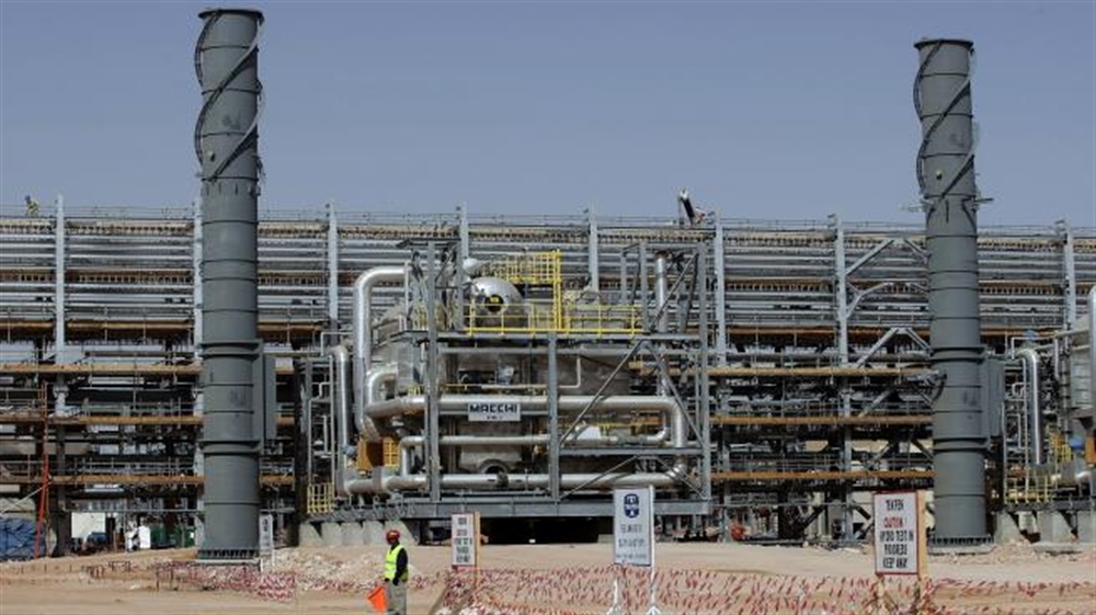 استهداف الحوثيين لمنشآت النفط يربك موارد السعودية