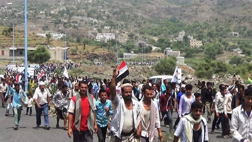 مظاهرة حاشدة لأبناء المعافر والمواسط للمطالبة بسرعة استكمال تحرير المحافظة من الحوثيين