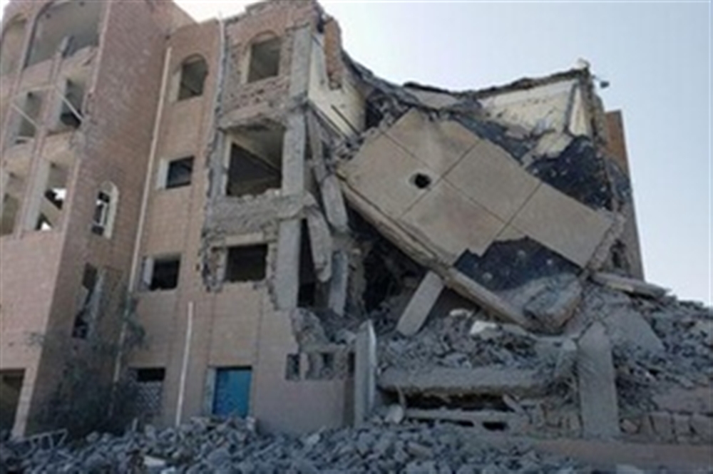 الصليب الأحمر: ارتفاع عدد ضحايا قصف التحالف على سجن في ذمار إلى 100 قتيل