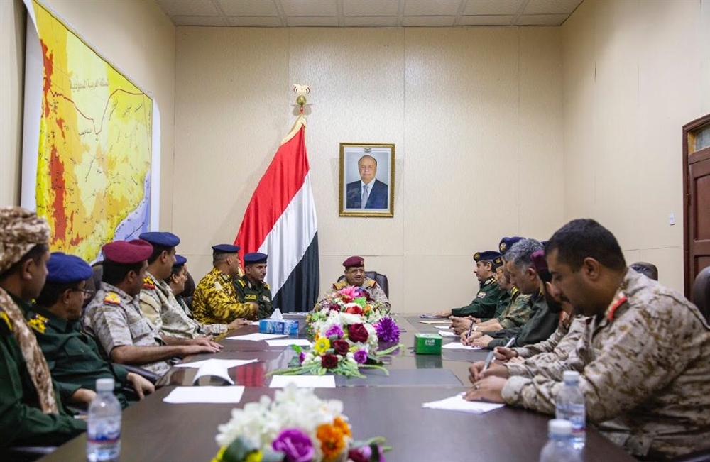 وزير الدفاع: المرحلة التي تعيشها اليمن تفرض تظافر كافة الجهود للتصدي للمشاريع الفوضوية