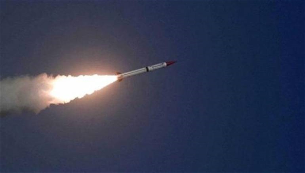 التحالف يعلن سقوط صاروخ باليستي أطلقه الحوثيون فوق صعدة