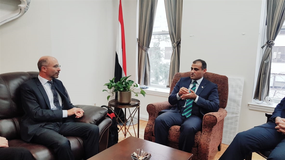 وزير الخارجية يبحث مع مجموعة الأزمات الدولية تبعات التمرد المدعوم من أبو ظبي في عدن