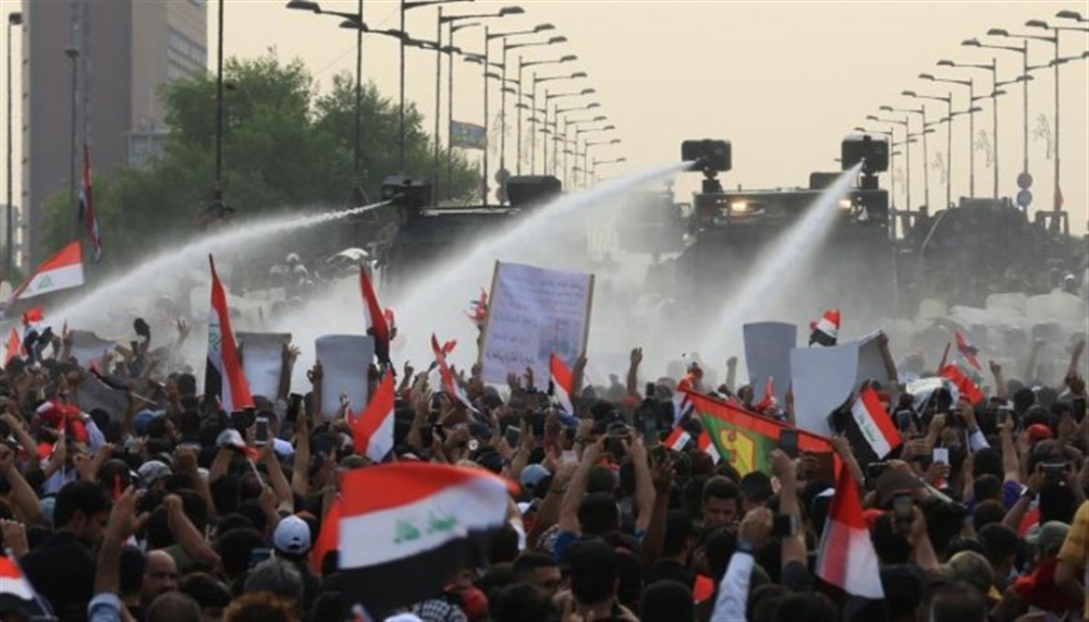 العراق.. مظاهرات حاشدة ضد الحكومة وسقوط قتلى وجرحى برصاص الشرطة