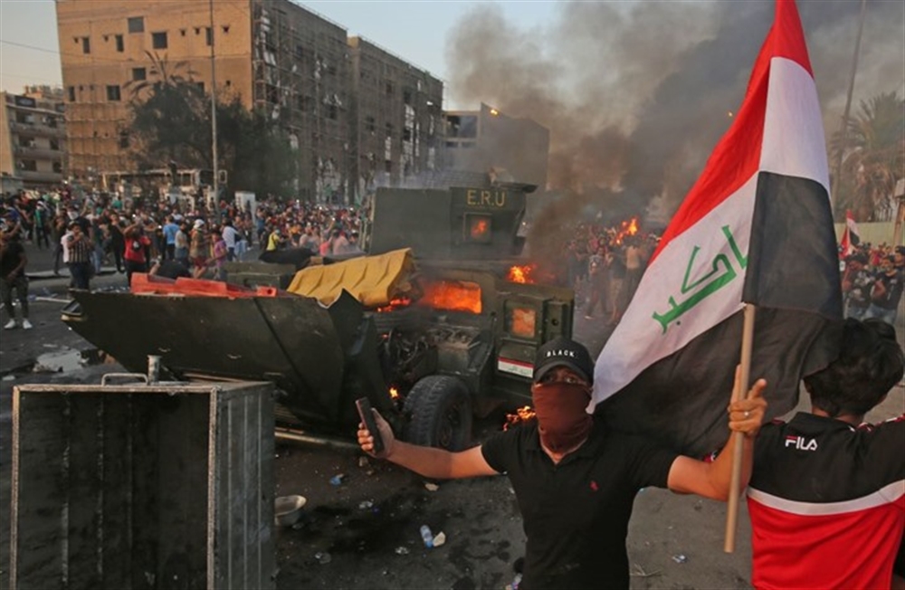 العراق.. قوات الأمن تطلق النار على محتجين في بغداد بعد تعهد رئيس الوزراء بالإصلاح