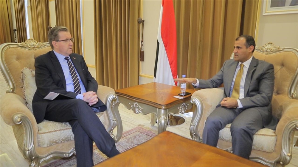 "الحضرمي" يستعرض مع سفير النرويج تبعات انقلاب الحوثيين وتمرد الإنتقالي المدعوم إماراتياً
