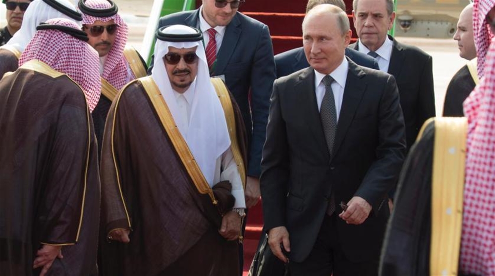 بوتين يصل الرياض في "زيارة تاريخية" هي الأولى منذ 12 عامًا