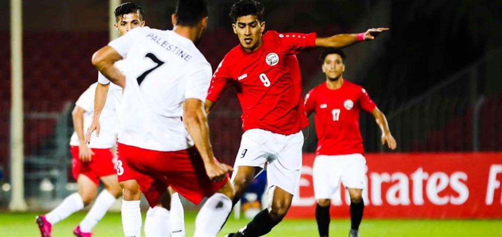 نجم منتخب اليمن "عمر الداحي" يفوز بالتصويت لأفضل لاعب في آسيا