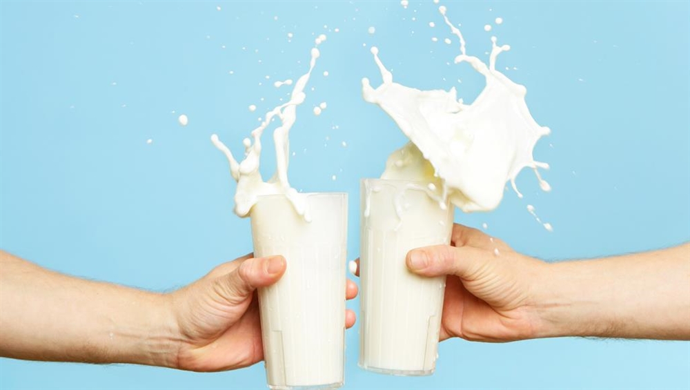 دراسة حديثة: شرب الحليب لا يطيل العمر