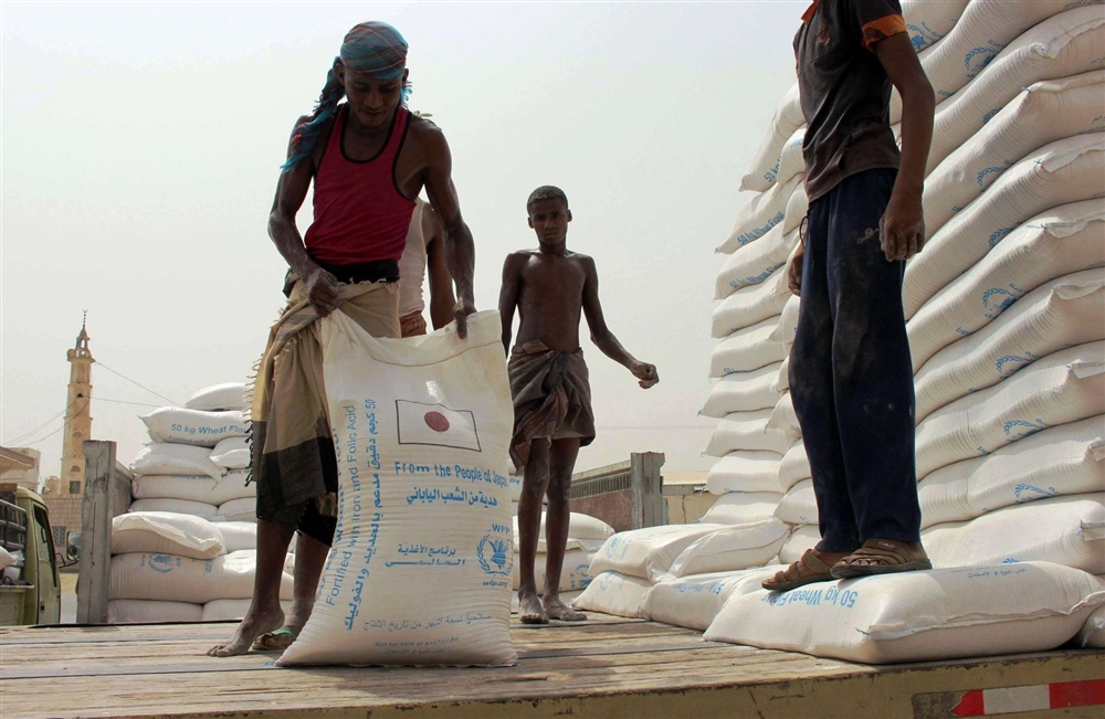 منظمات إغاثية تدرس خفض المساعدات الإنسانية لمناطق سيطرة الحوثي