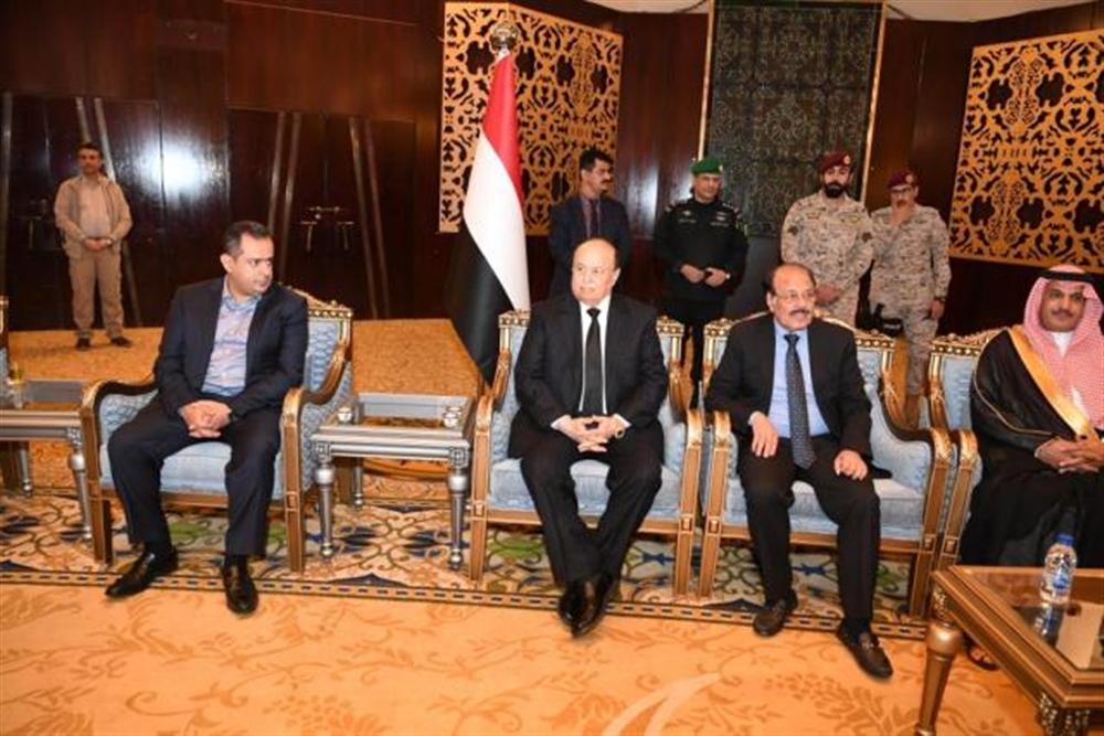 رئيس الحكومة يزور الرياض لبحث الأوضاع العسكرية والأمنية و" تحسين الأوضاع الإقتصادية"