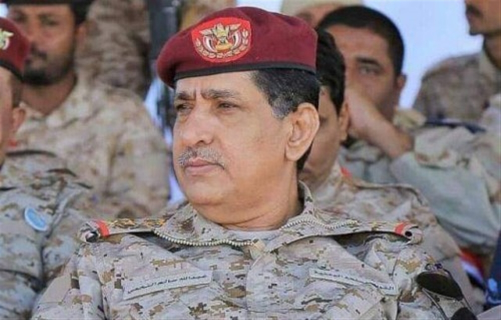 الاستخبارات السعودية تمنع رئيس الأركان السابق من العودة إلى اليمن