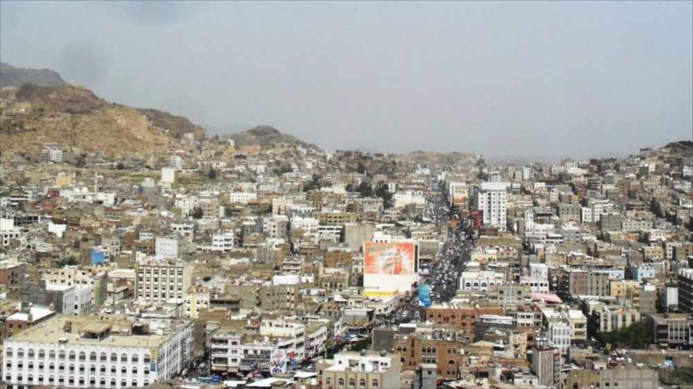 الحكومة تدعو إلى تكثيف الضغوط على الحوثيين لفك حصار تعز