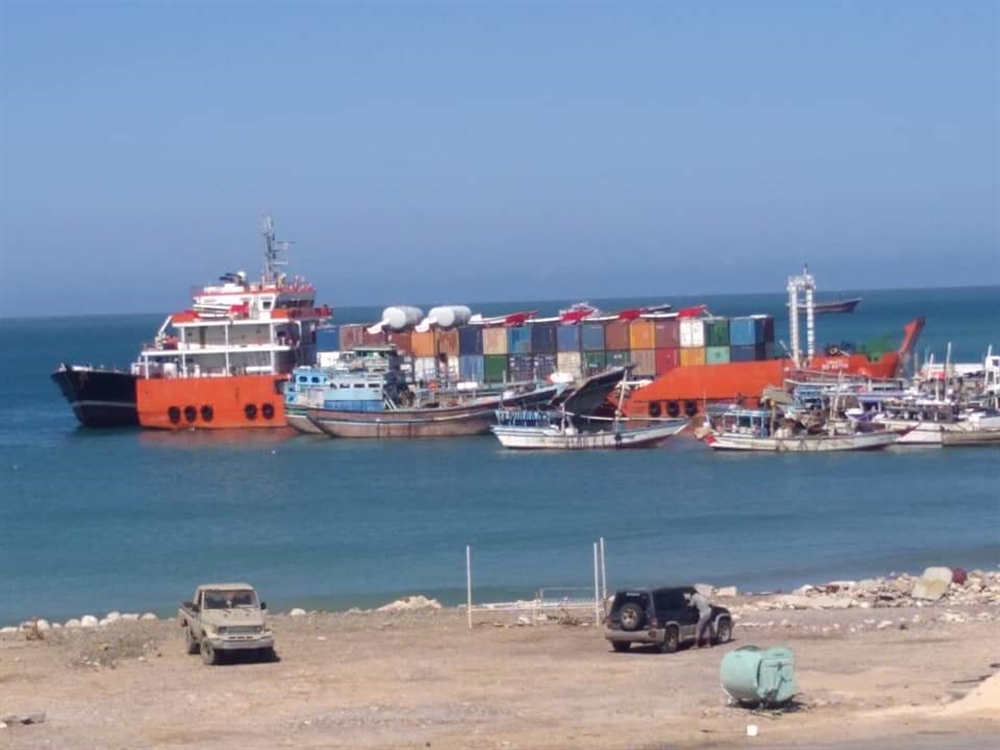 اشتباكات بين القوات الحكومية ومجاميع مسلحة موالية للإمارات في ميناء سقطرى
