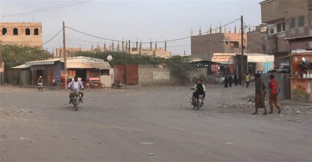 إصابة مواطن بقصف حوثي جنوب الحديدة
