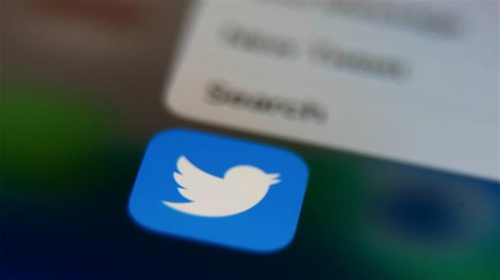 "تويتر" يحظر كل التغريدات المساهمة في تفشي فيروس كورونا