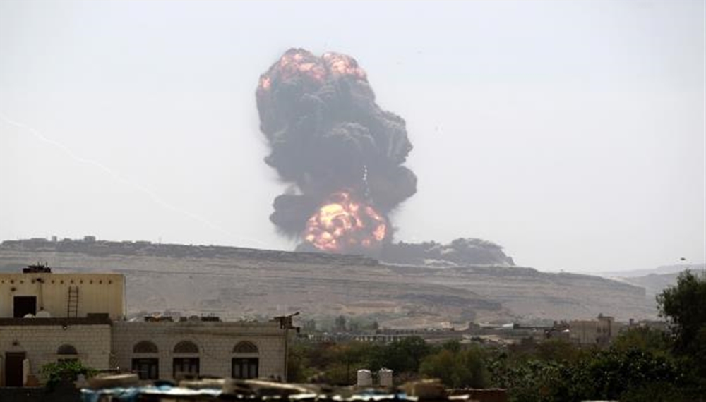 الجيش يعلن استهداف مخازن أسلحة وتعزيزات عسكرية للحوثيين في مأرب