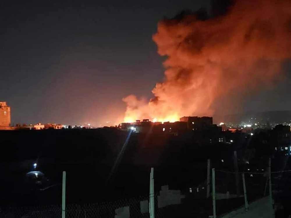 تضرر عشرات المنازل جراء اندلاع حريق في حي سكني بصنعاء