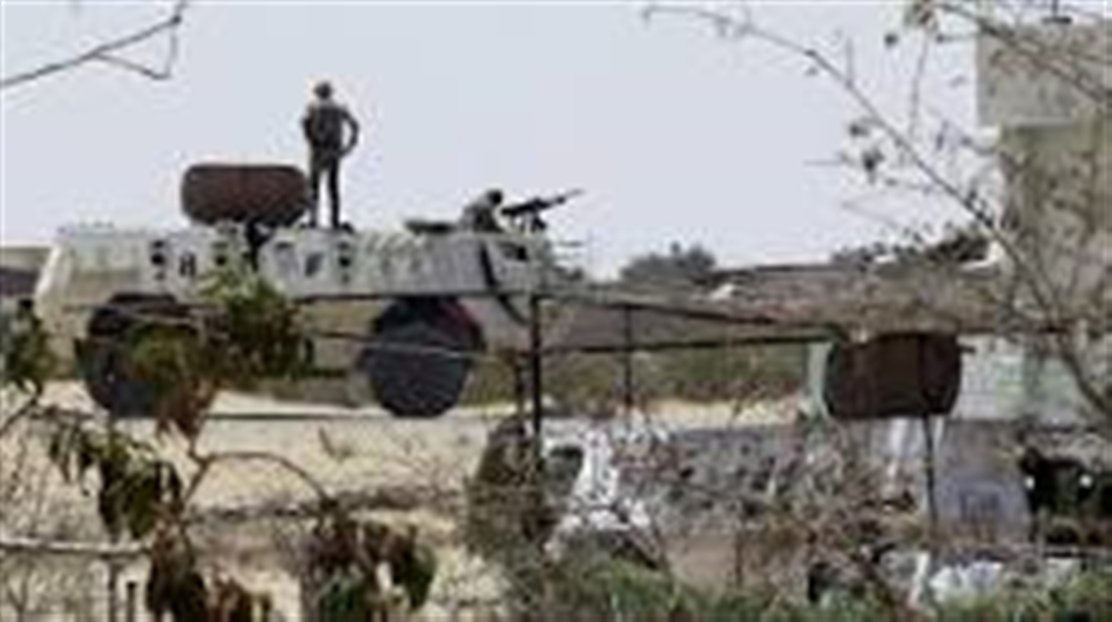 مصر: اصابة 4 جنود بانفجار عبوة ناسفة
