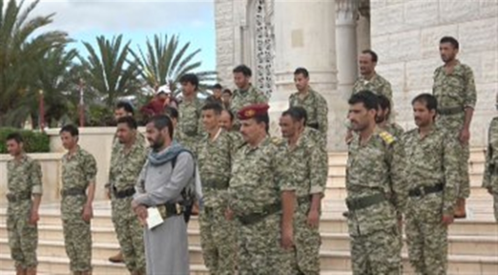 الحوثيون يعلنون عودة كتيبة كاملة من قوات طارق صالح الى صنعاء  وناطق القوات المشتركة ينفي