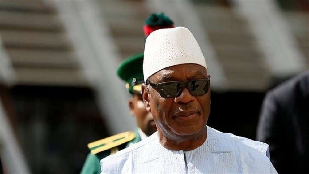 مالي : متمردون يعتقلون الرئيس ونجله ورئيس الوزراء