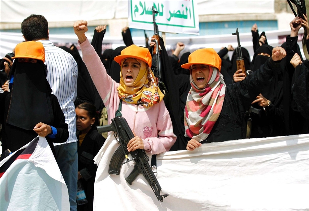بعضهن نجين من العنف الجنسي .. فريق الخبراء الدوليين: الحوثيون جندوا فتيات مراهقات في اليمن