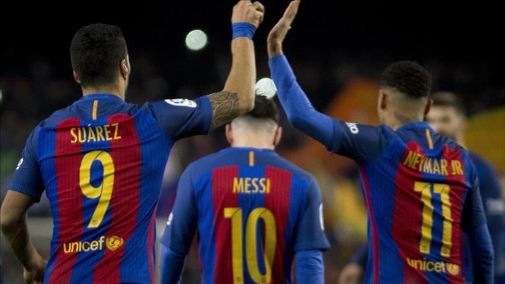 رحيل سواريز ينهى مثلث برشلونة الأمهر في تاريخ كرة القدم