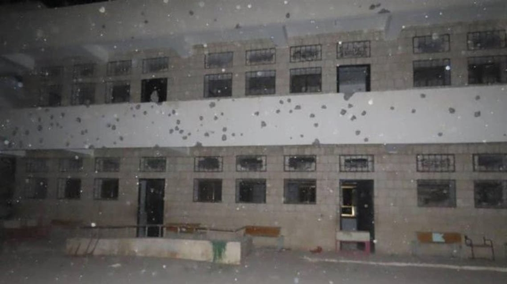 حمّلت المجتمع الدولي المسؤولية القانونية.. منظمة حقوقية تدين القصف الحوثي على مدرسة في مأرب