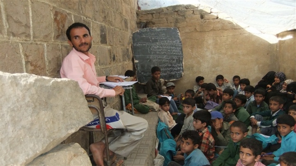الأمم المتحدة تدعو لاستئناف صرف رواتب 160 ألف معلم يمني