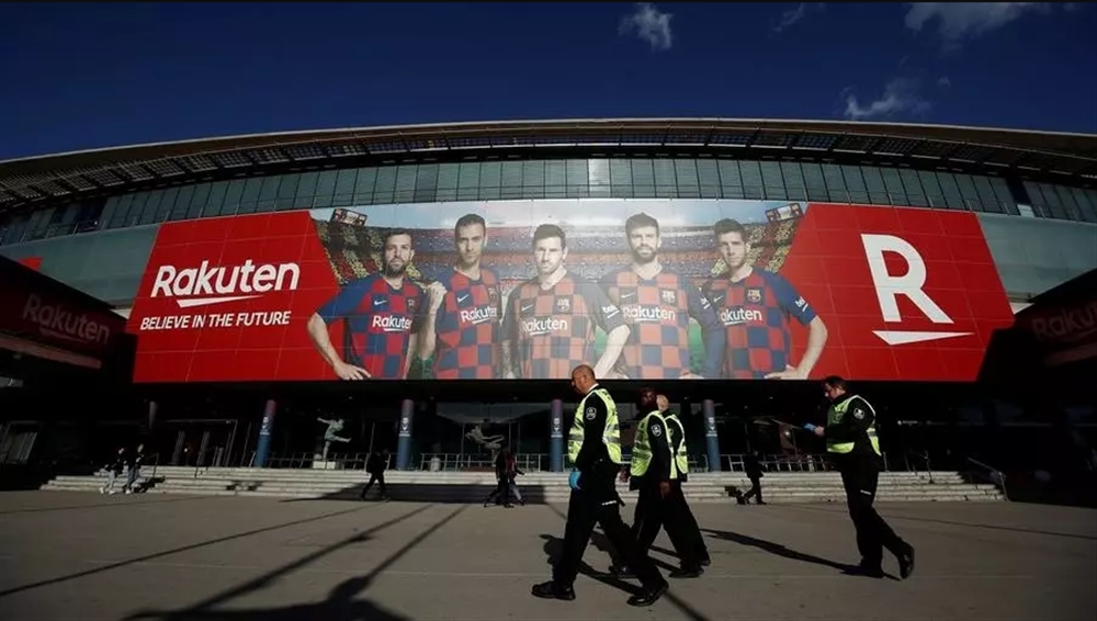 برشلونة يقدم شكوى ضد حكام مباراة "الكلاسيكو"
