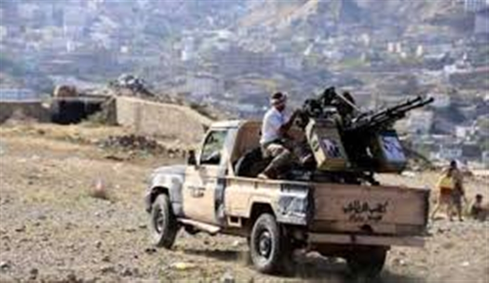 تجدد المعارك في تعز والحوثيون يقصفون الأحياء السكنية